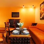Lola Apartment