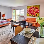Lola Apartment *