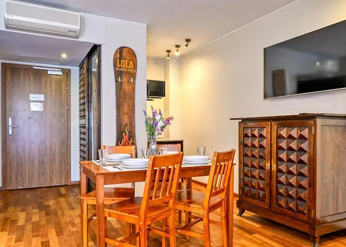 Lola * Шклярска-Поремба