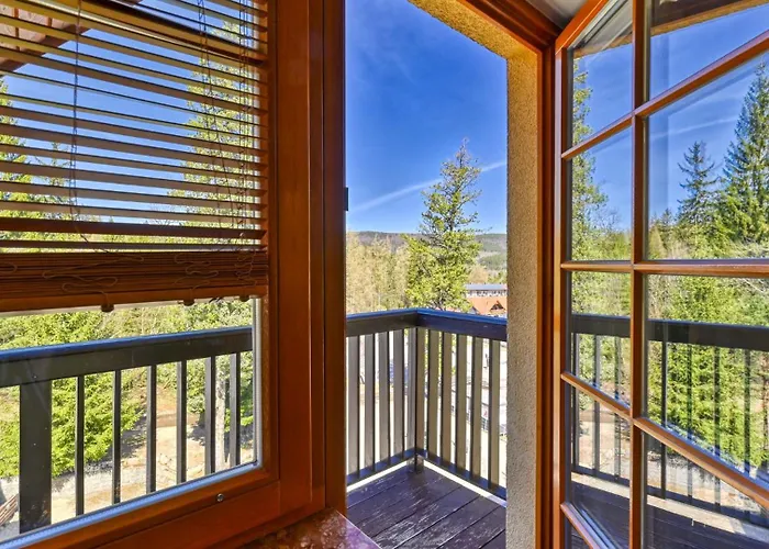 Lola Шклярска-Поремба