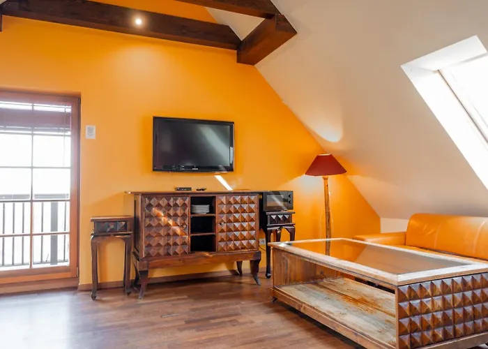 Lola Апартаменты