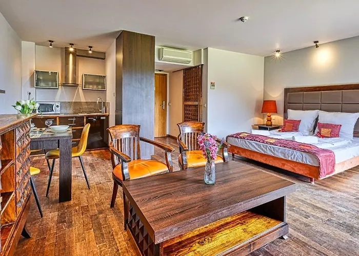 Lola Апартаменты *